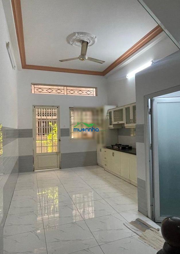 Bán nhà tân hưng - dt: 4m x 19m - 3 tầng 4 pn - có sân đỗ xe - dọn vào ở ngay - chỉ 6.9 tỷ - 2
