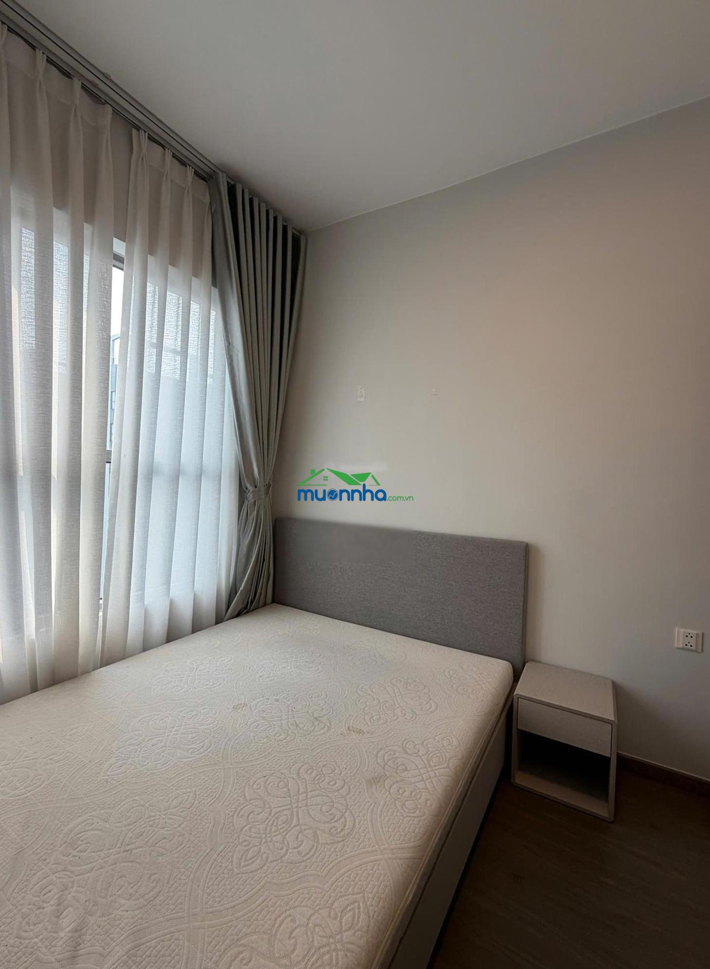 2pn có sẵn giường tủ giá 7tr/tháng; thêm máy lạnh, điện máy 8tr/tháng. lh hương : 0909 086 ***