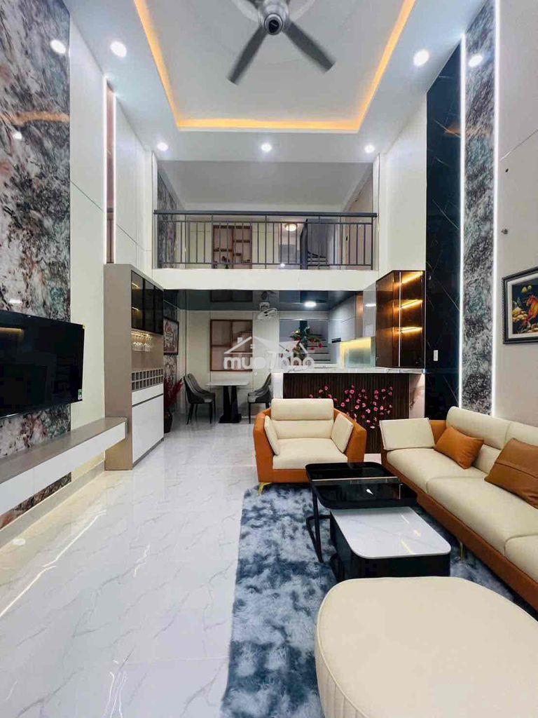 Bán nhà nhỉnh 5 tỷ- gần emart gò vấp