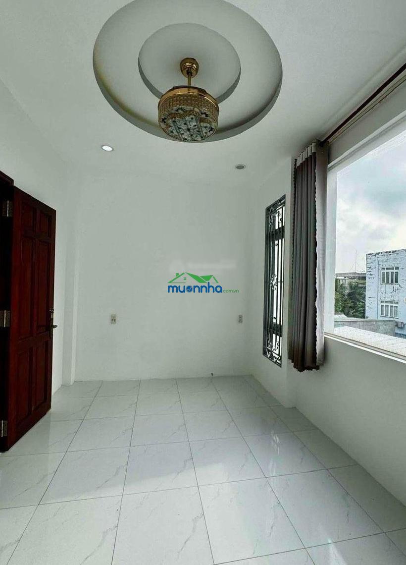 Nhà 3 tầng (6pn) cách 1 căn ra mặt tiền tân hòa đông - gần chợ phú lâm ngang 5,5 hẻm xe hơi đỗ - 3