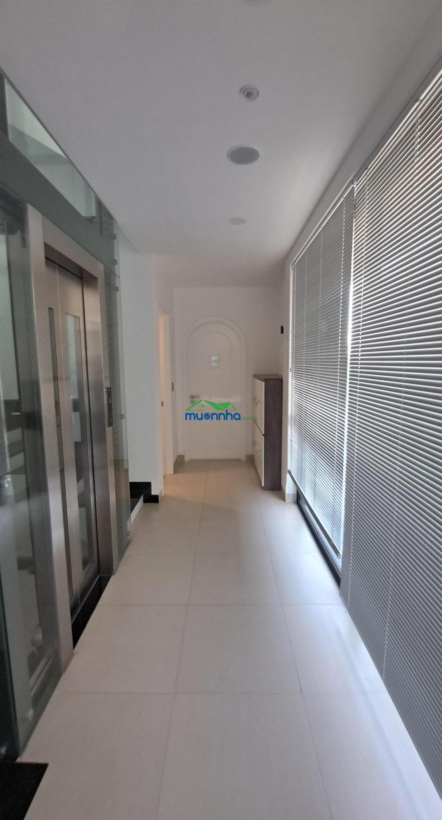 Đi định cư bán nhà góc mới xây 2025, 4 lầu, thang máy, điện mặt trời 6.5x22 cạnh làng đại học abc - 4