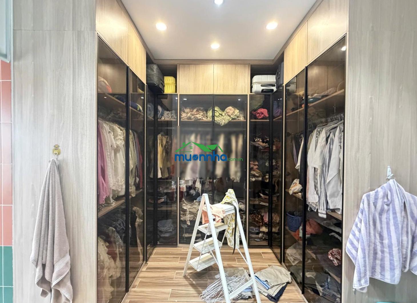 Bán gấp nhà riêng 750/1/38 nguyễn kiệm, p4, q. phú nhuận, 13,5 tỷ, 70,6m2 tổng dt sử dụng 233 m2 - 3