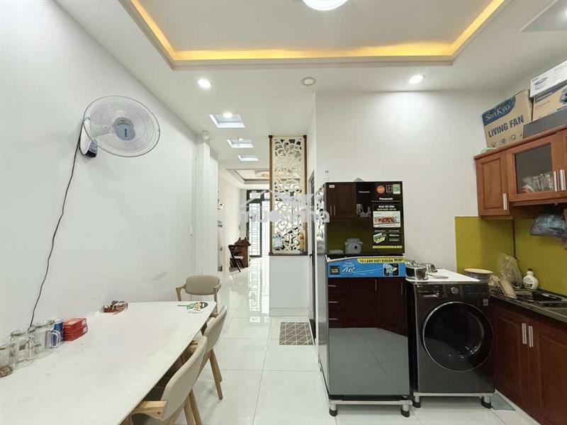 Định cư ! nhà hẻm 4m _phan văn trị, dt 36m2( 4m x 9m), 3 lầu, giá 4 tỷ
