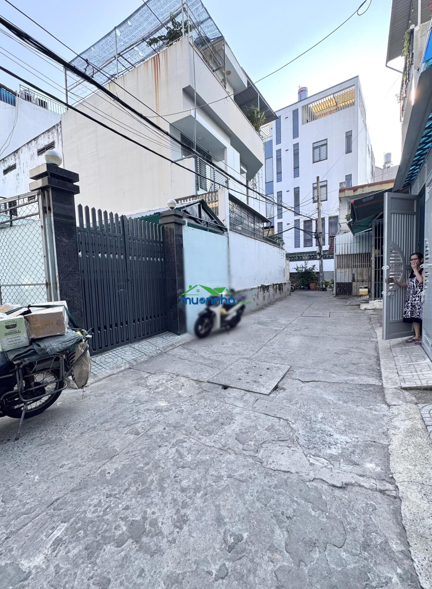 Thống nhất gò vấp - nhà 5 tầng 5 phòng hẻm xe hơi tới nhà xem là thích