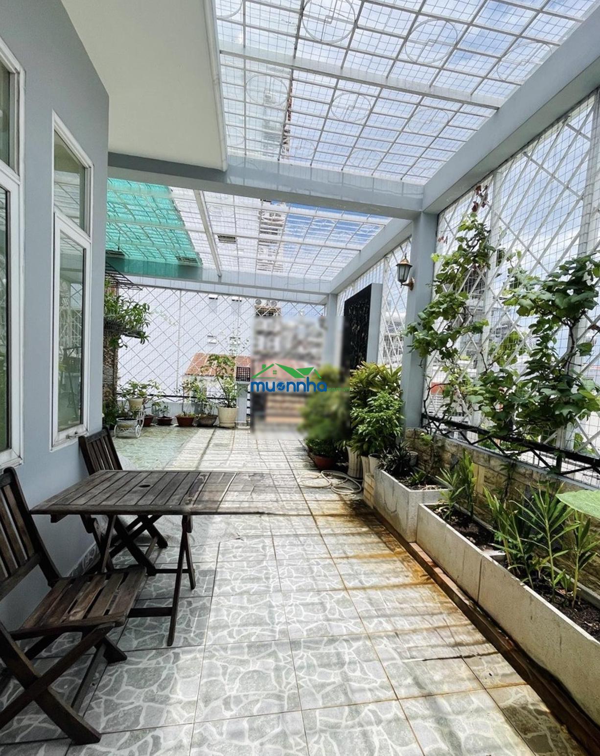 Giáp q1 ngay hàng xanh sát mặt tiền - 4 tầng (4.6 x 14m) 6pn - oto vào nhà. khu hiếm nhà bán - 2