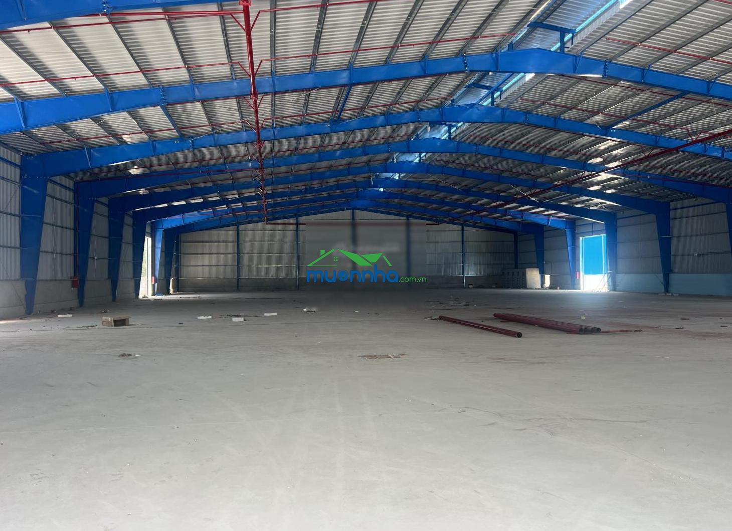 Cho thuê xưởng 2800m đất cuốc 0907 838 ***