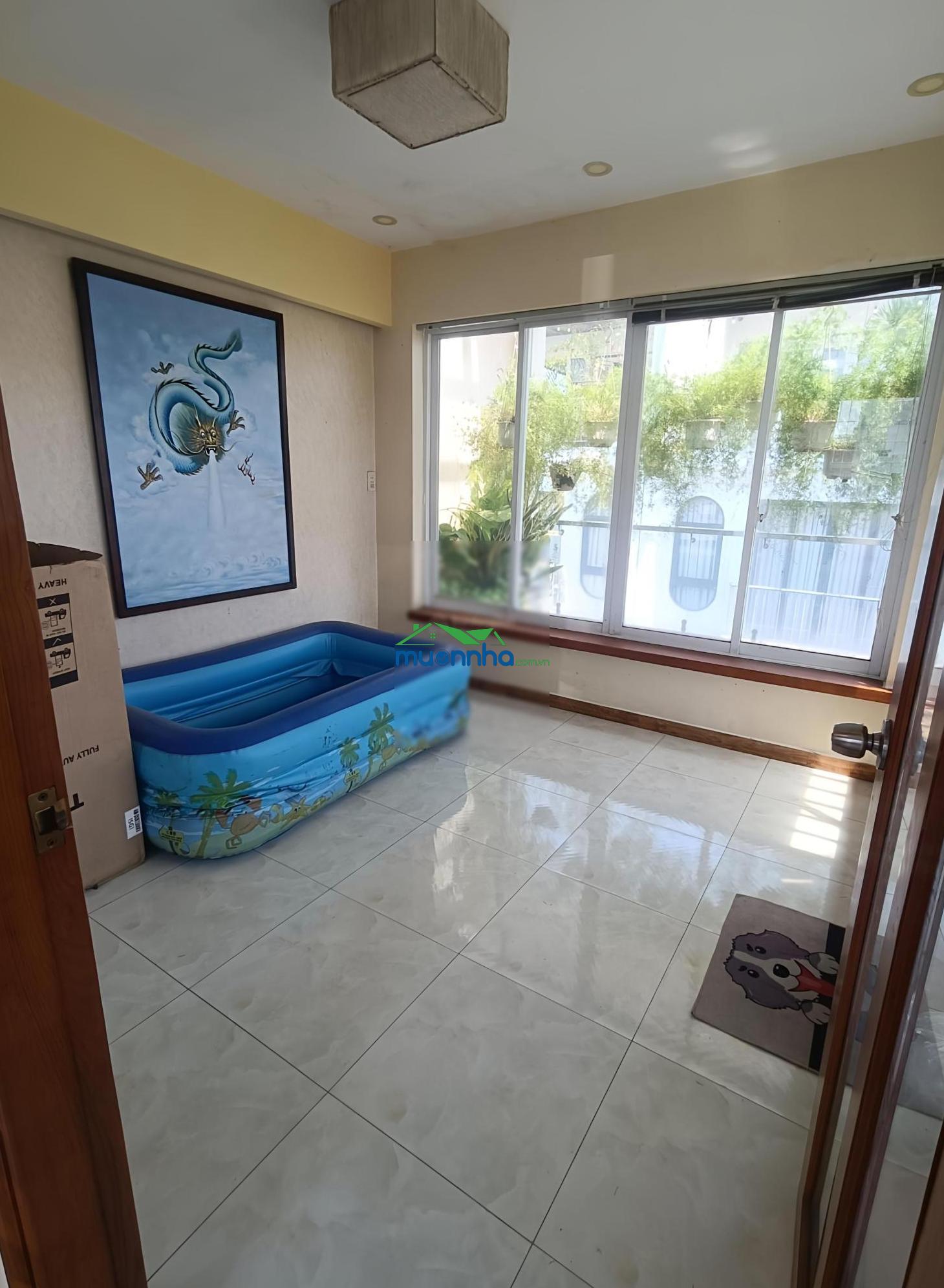 Bán nhà chính chủ xây ở đúc 4 tầng cứng cáp, hẻm xe tải ôtô ngủ nhà sát mặt đường, gần cv làng hoa