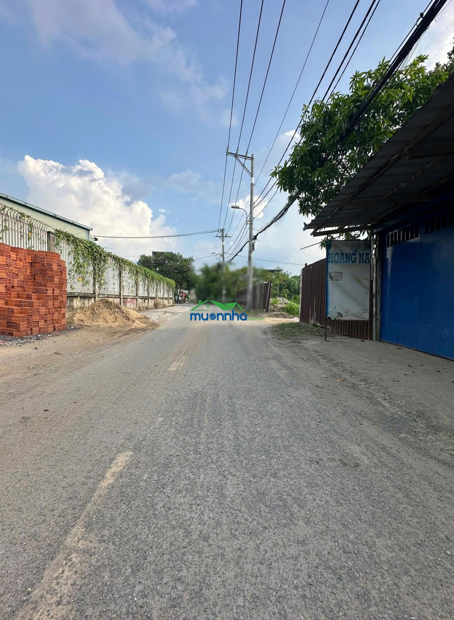 Nhà sổ hồng riêng, an phú đông, q.12 - giá 2,6 tỷ - 2