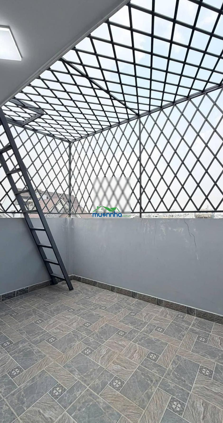 Nhà đẹp 5 tầng. hẻm nhựa 8m, có lề. dt: 4.2x14m. ngay hương lộ 2, bình tân. sát tân phú, quận 6 - 3