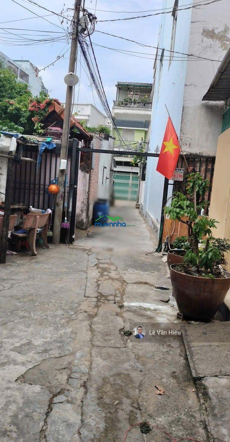 3,4 tỷ - nhà 2 tầng, 2pn ngay lê văn việt, q9