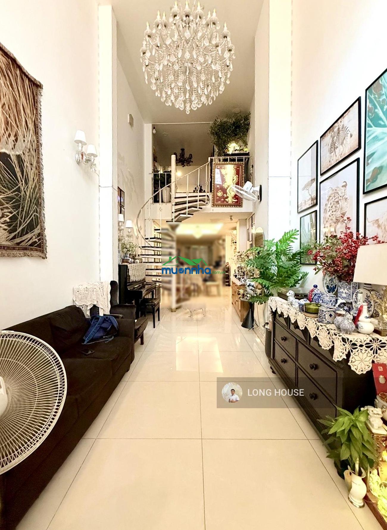 Nhà 5 tầng 70m², oto quay đầu gần nhà, đi bộ 5 tới cầu bông - qua q.1