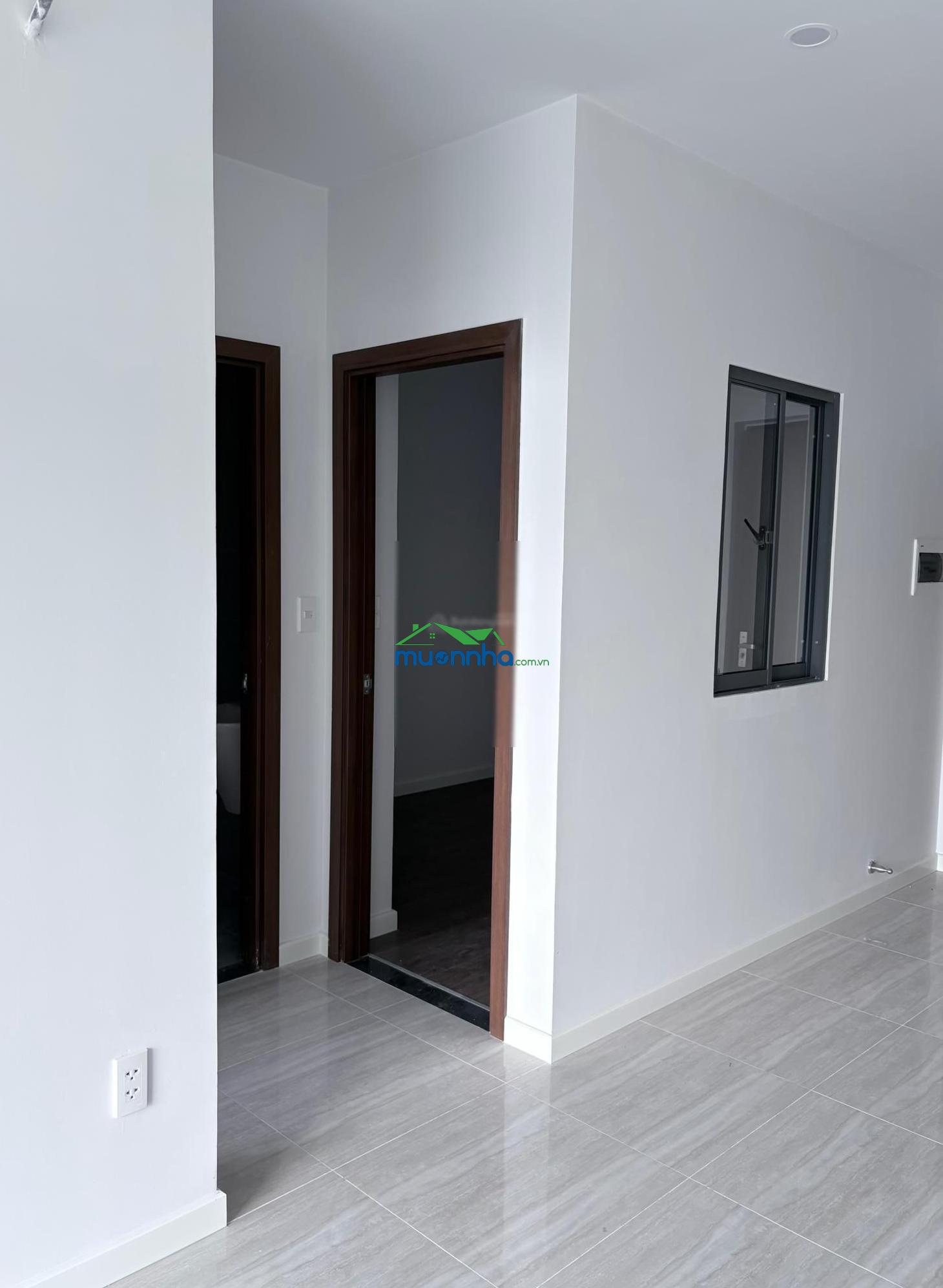 Cho thuê căn 2pn2wc 5tr5, cọc 10tr, nhà mới ở liền, sát metro chỉ 5p, full tiện ích chỉ 1 bước