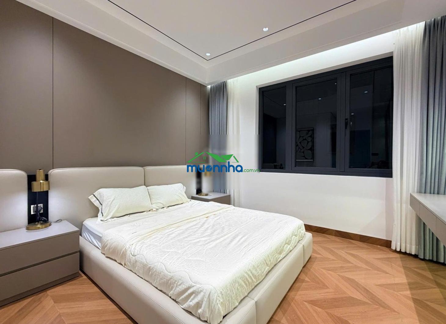 Mặt tiền hẻm 8m phú thuận q7 - 4 tầng - 75m2 - thang máy - nội thất luxury - 3