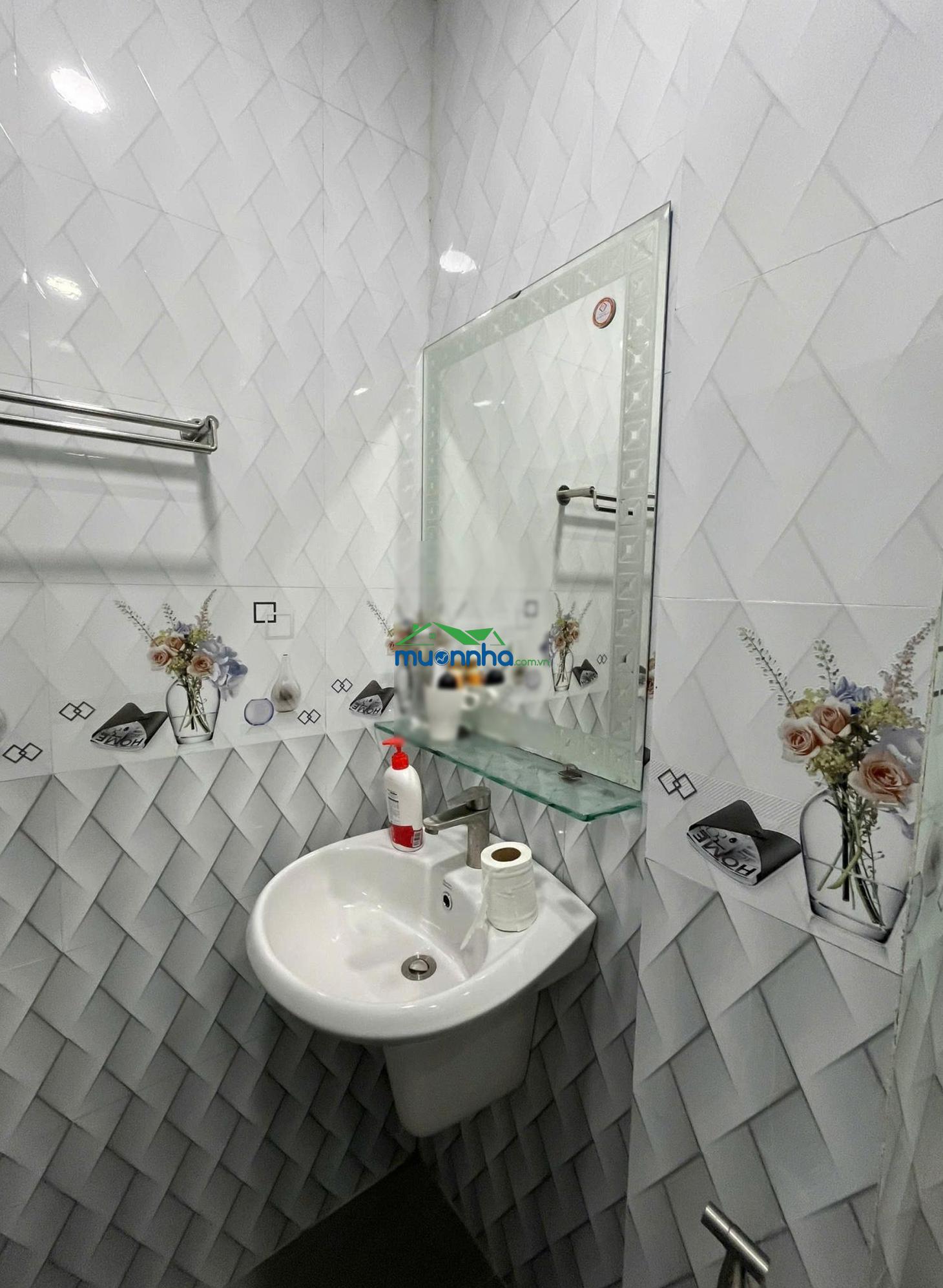 Nhà đẹp 4 tầng dt 4x16m vuông vức, không lộ giới - hxh 8m thông 1 trục quang trung - 8,7 tỷ - 2