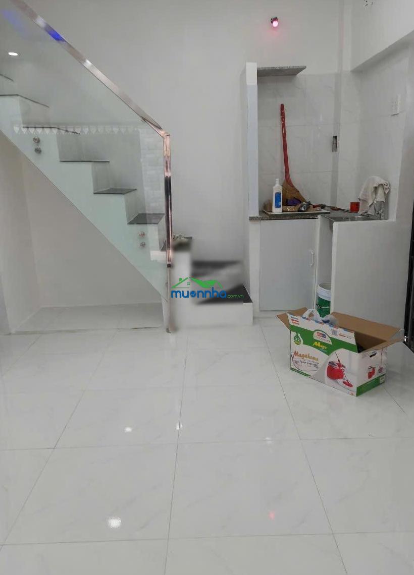 Bán nhà 1/ đường phạm văn chí, q6