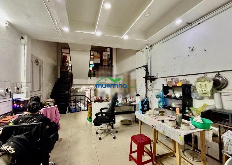 Bán gấp giảm mạnh 400tr hẻm oto giáp q.1 88m²-4tầng 7pn-sát mặt tiền bên cạnh đại học hồng bàng
