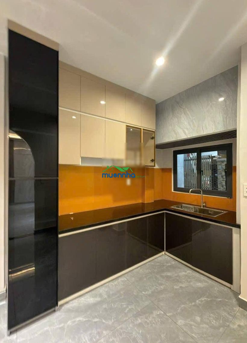 6,2 tỷ còn tl ngay chủ nhà mới 7x6 (trệt 2 lầu 4pn) vị trí đẹp, sổ hồng riêng