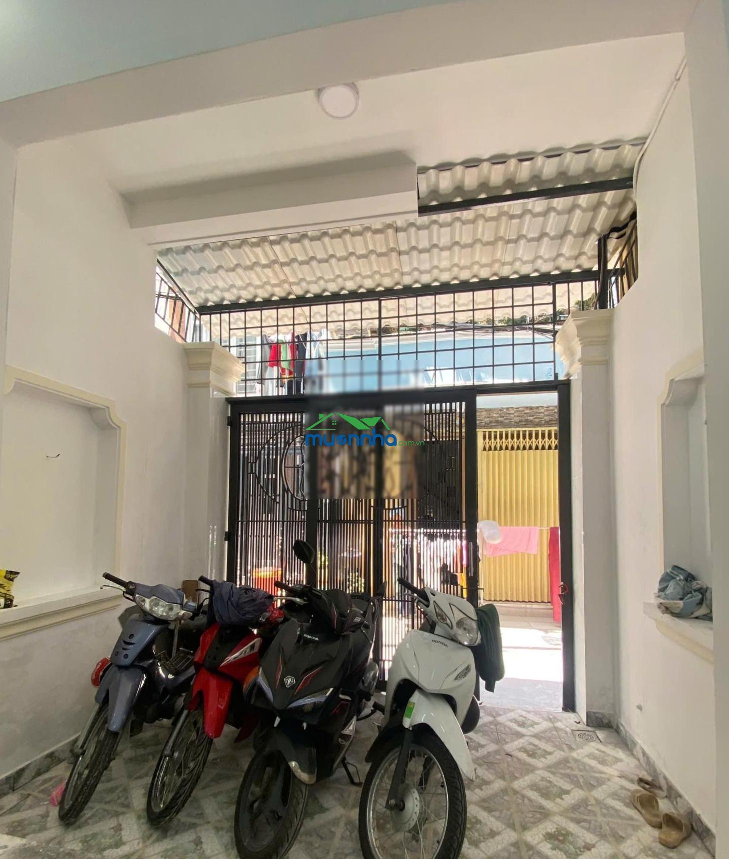 Bán nhà nguyễn xí hẻm xe hơi, 3 tầng đẹp, 51.4m2, giá tốt 9 tỷ
