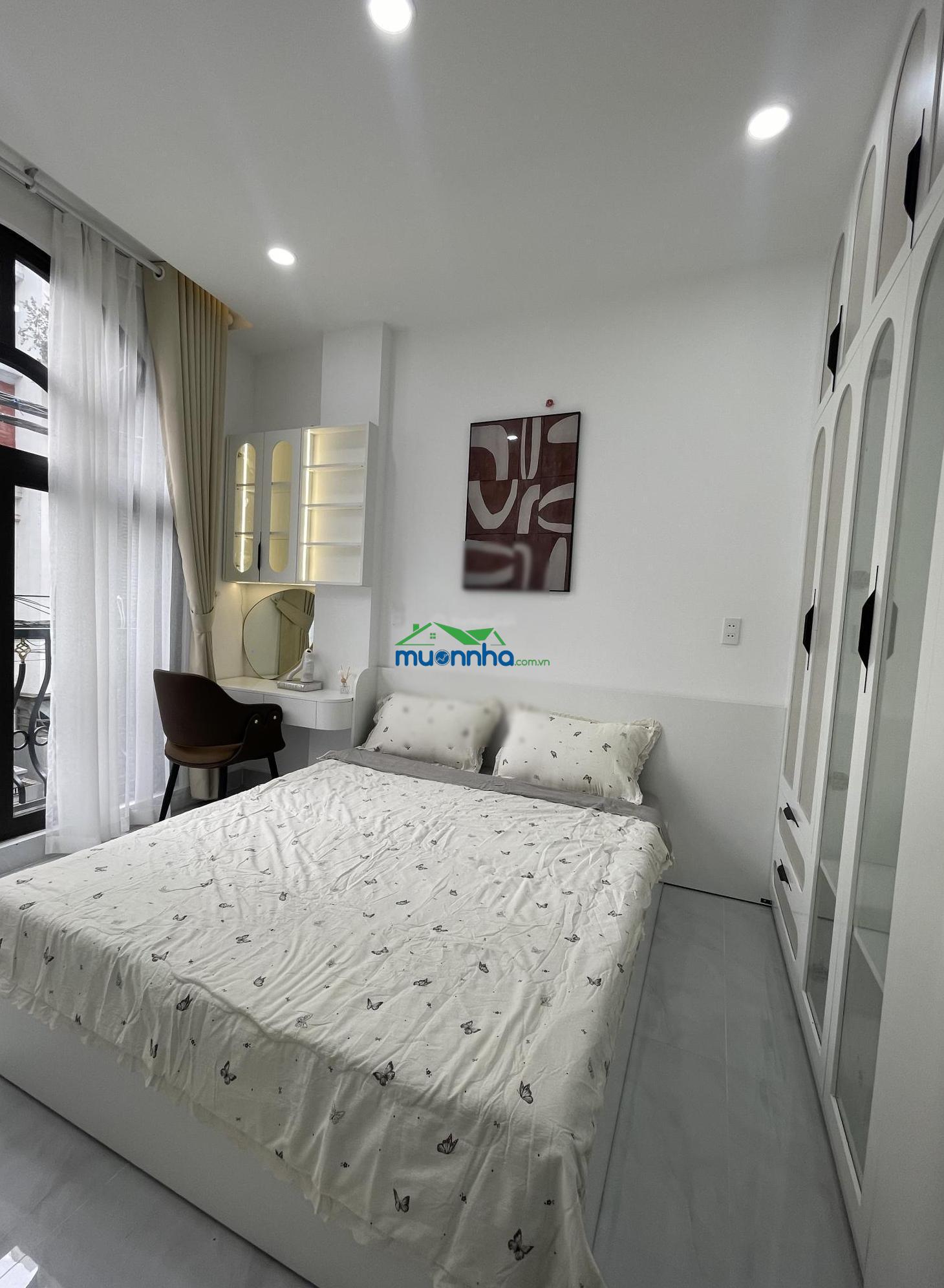 Siêu phẩm vị trí mt hẻm xe tải thông. khu cao cấp bậc nhất đoàn thị điểm. shr chuẩn đẹp mới