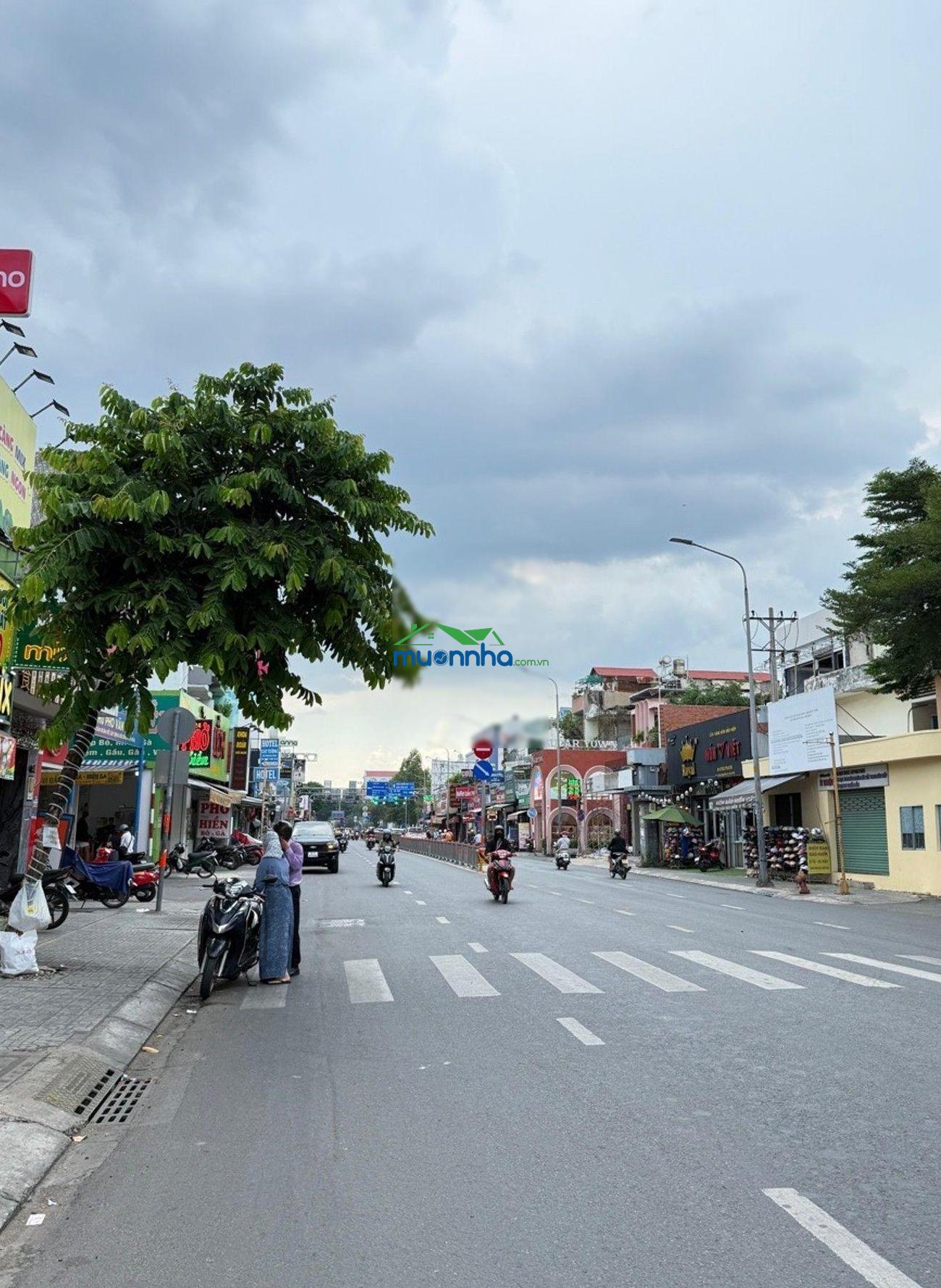 Nhà phan văn trị 4 tầng 3pn mặt tiền hẻm 8m xe tải né thông nguyễn văn nghi nguyễn thái sơn