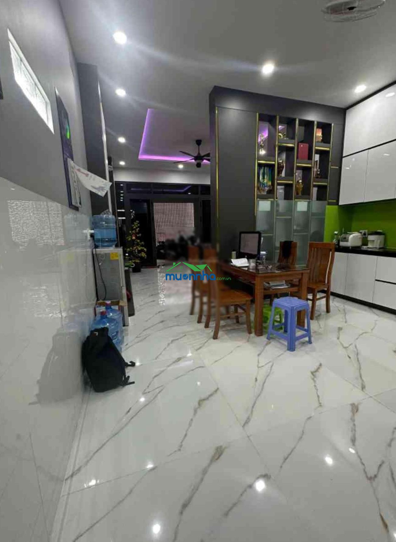 Nhà 2 tầng, tặng nội thất dọn vô ở ngay, cạnh trường thcs thạch mỹ lợi, quận 2