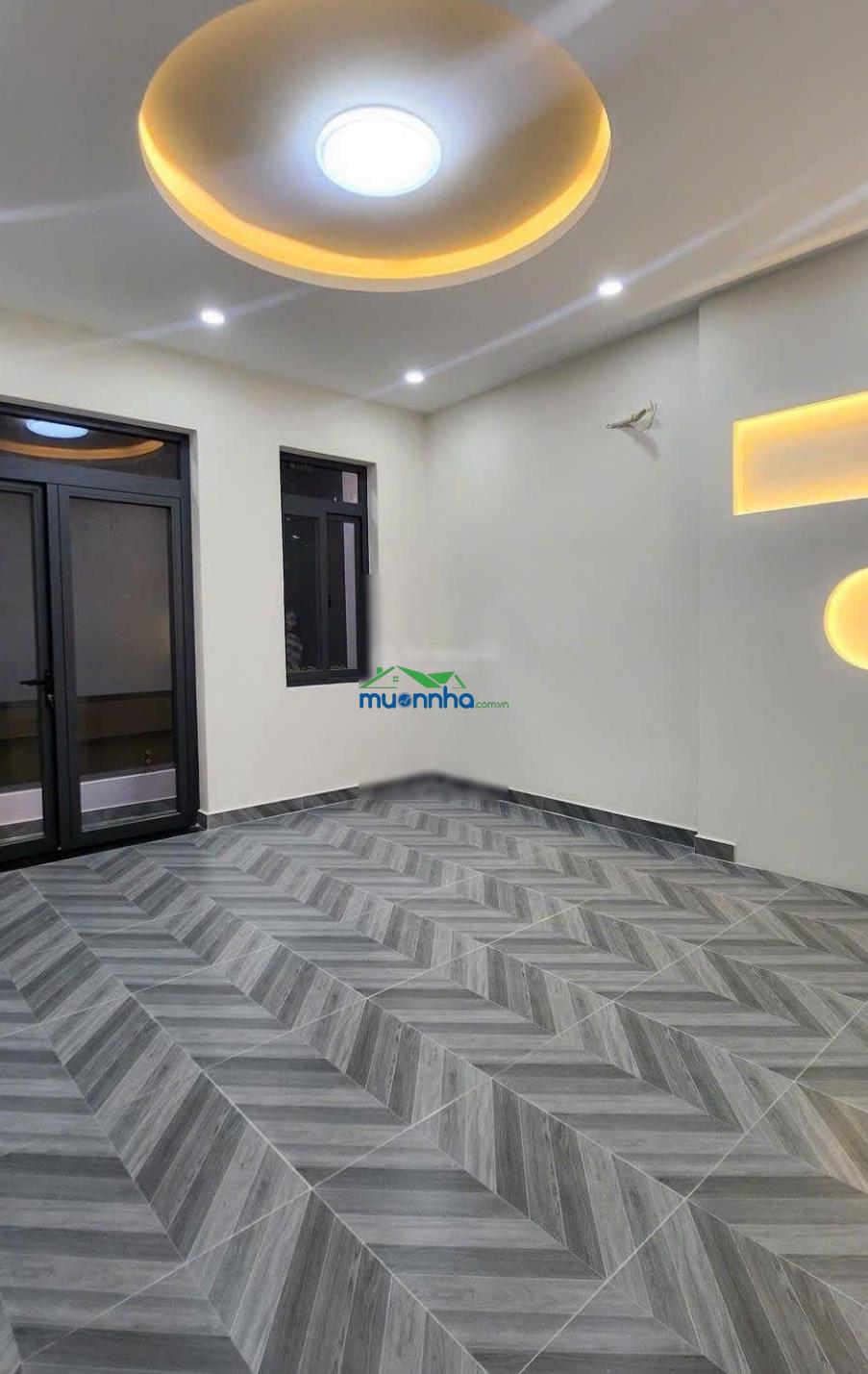 Nhà đẹp gần mặt tiền - gần chợ 4 xã.