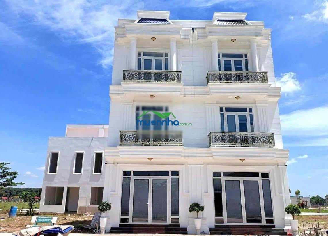 Suất nội bộ giá tốt, lô góc cực đẹp trong khu đô thị bắc sài gòn, gần kcn vsip 2 sổ sẵn riêng