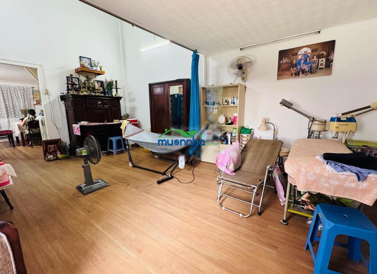 Nhà chú cần bán 4,2x16m, 3 tầng, khu phan xích long