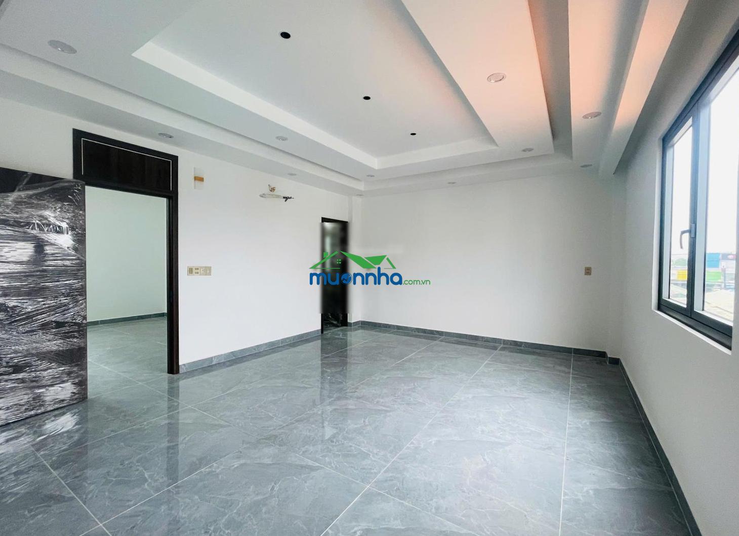 Nhà mới 4 lầu 102m2 ngang (6,3x16,2) - cạnh kdc hồng long - quốc lộ 13 - đường xe hơi - thủ đức - 4