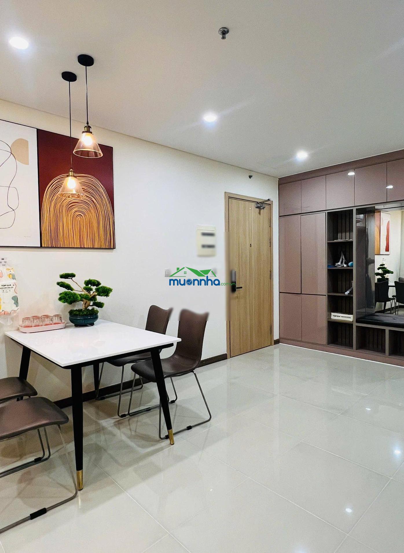 Chủ nhà gửi bán căn hộ richstar tân phú 2pn giá 3tỷ150 ,view hồ bơi thoáng mát.