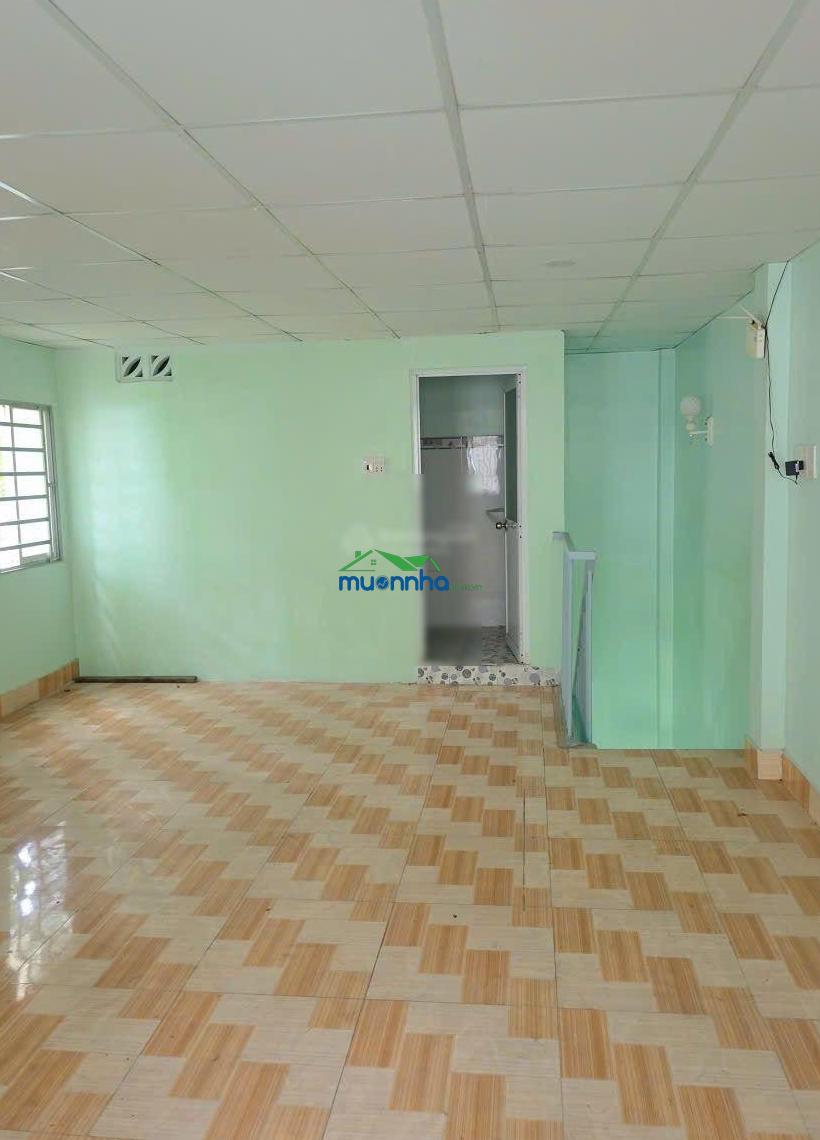 Căn góc không bị lộ giới hẻm 4m xây đc 3 tầng..ngang 4.2 dài 7.2m giá 4 tỷ còn bớt gần kênh tân hóa