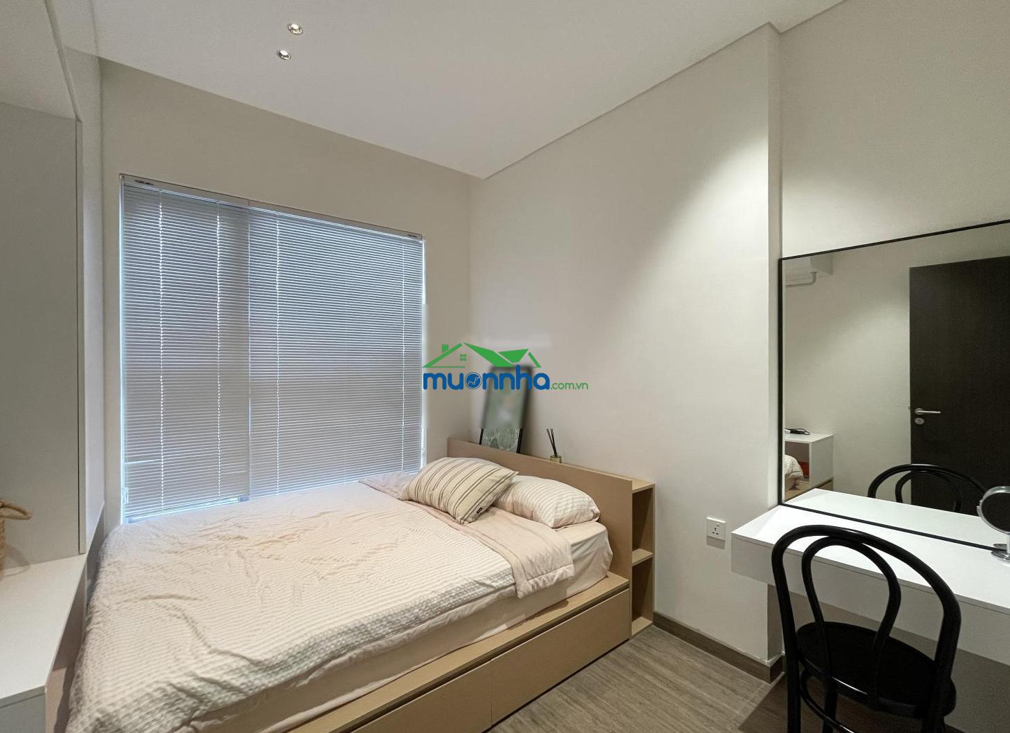 Cho thuê căn hộ cao cấp celesta rise: 2pn 2wc, dt 80m2, view hồ bơi, full nội thất, free tiện ích