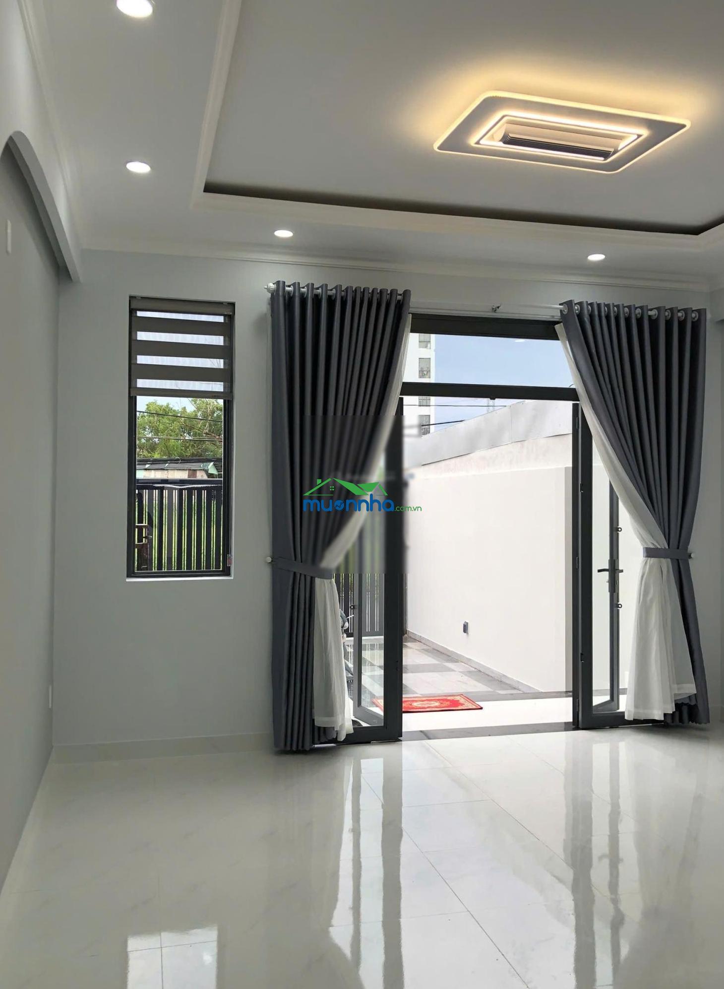 Bán nhà đẹp, rẻ 2 tầng 5*27m, chỉ 6,2 tỷ, đường 12m, lê văn lương, shr, hoàn công, kế làng đại học