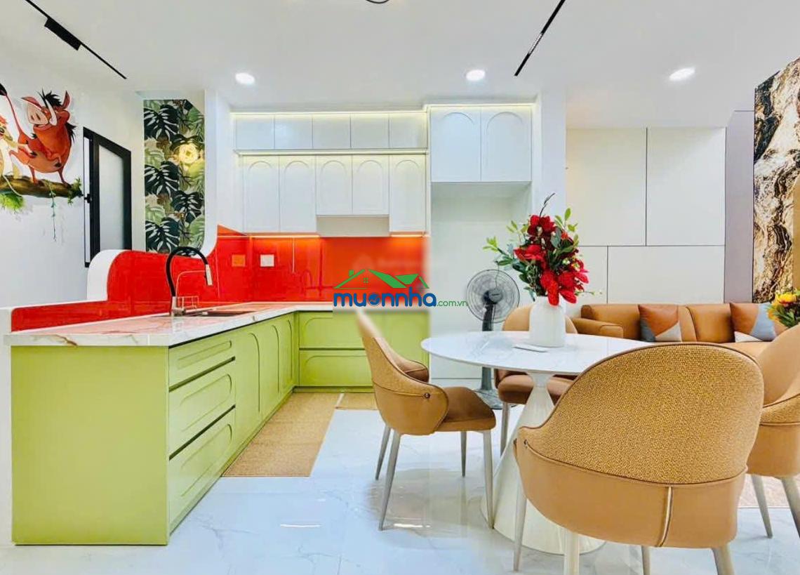 Bán nhanh giá tốt: 8 tỷ - nhà còn mới, dt 48m2x4t, xh đậu cửa thông ra đg nguyễn xí , q. bình thạnh