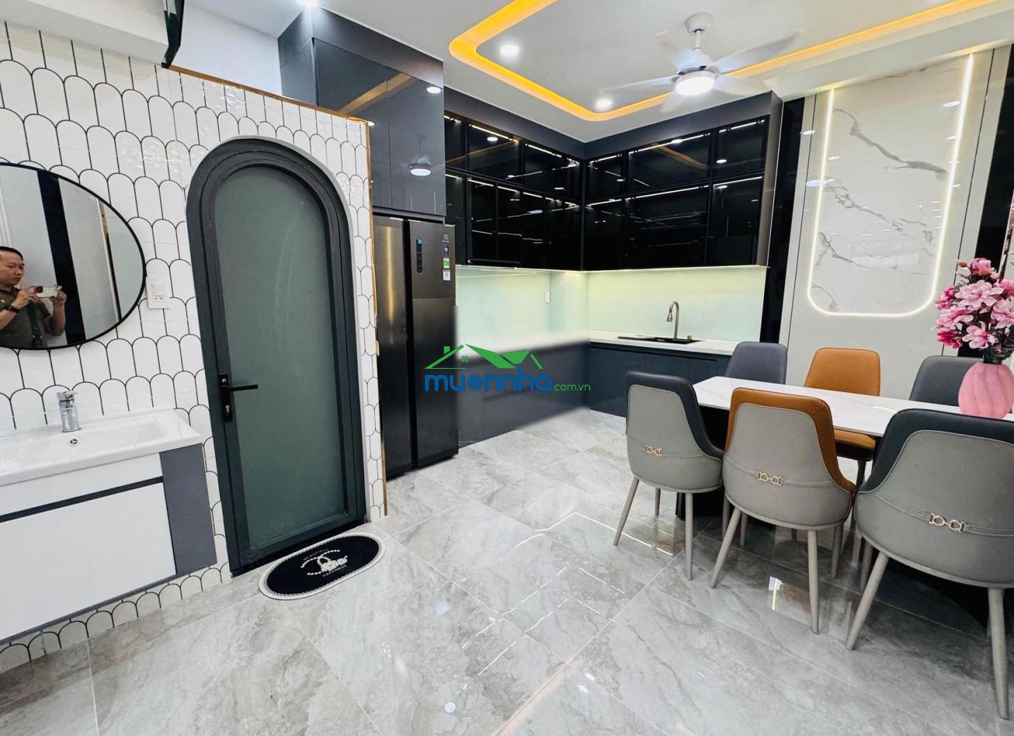 Bán nhà 4 tầng - tân sơn nhì ( tân phú ) - dt 4 x 19m sổ vuông vức - hẻm oto - giá nhỉnh 9 tỷ nhẹ