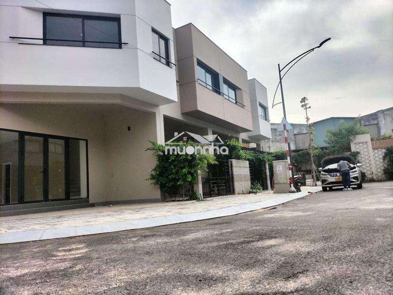 🔥🔥 Rẻ quá có 6,5t thôi nhà lầu khu dc cực vip  phải  rất nhanh ạ 