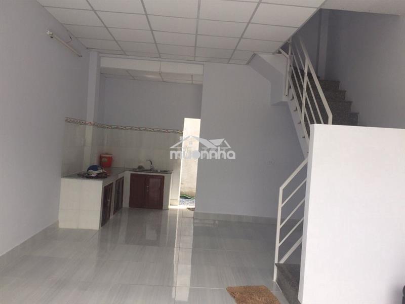 Cho thuê nhà nguyên căn sát hồ bơi gò cát nằm trong kdc văn minh