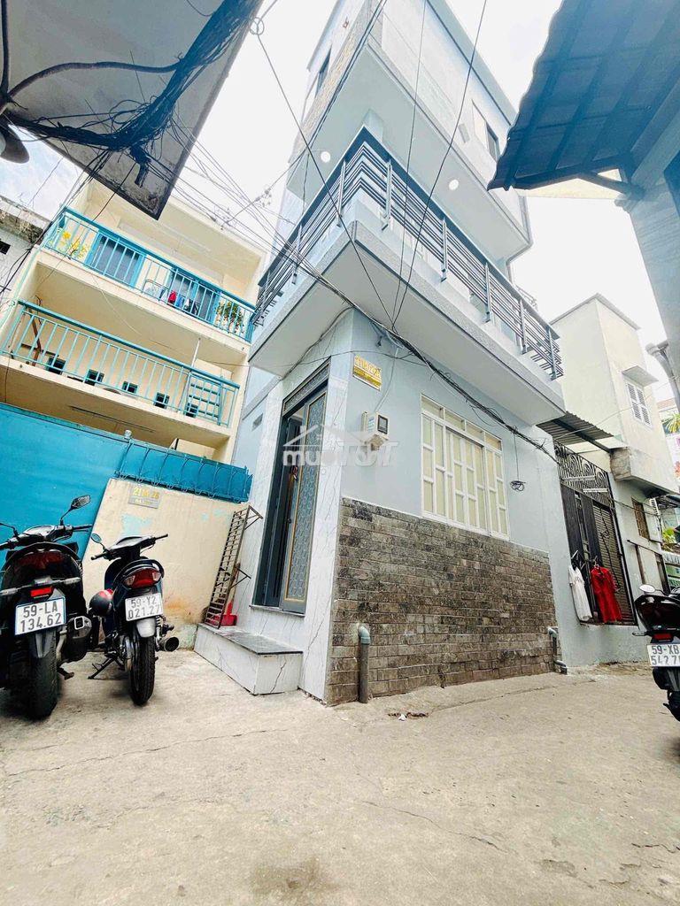 Nhà bán tại ba đình hẻm thông ra hưng phú hẻm rộng