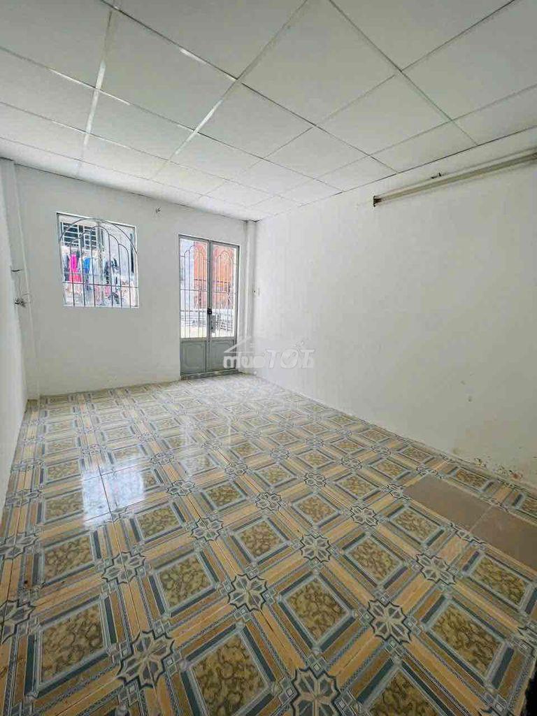 Nhà sạch đẹp hxh gần đầm sen 2pn2wc vào ở ngay