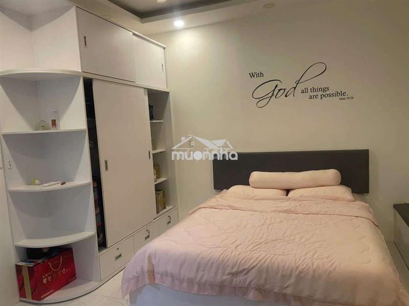 🏠🏠 Cho thuê nhà đẹp hẻm ba gác đường vĩnh viễn, p4 q10
-