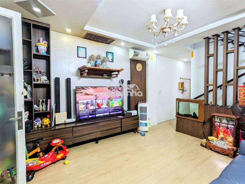 Nhà mới ở ngay..[hoà hưng].[quận10].[4 x 9.5]m, hẻm 4m gần trường, chợ