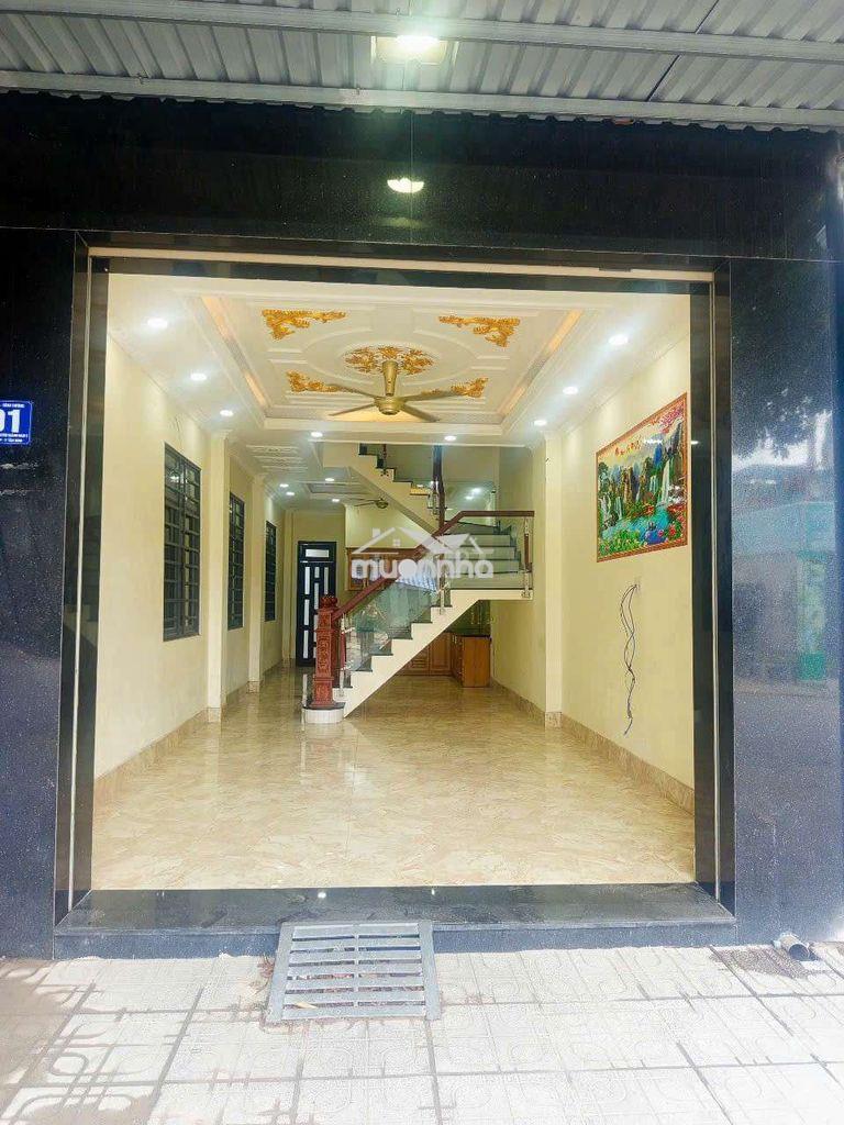 Cho thuê nhà trệt hai lầu 