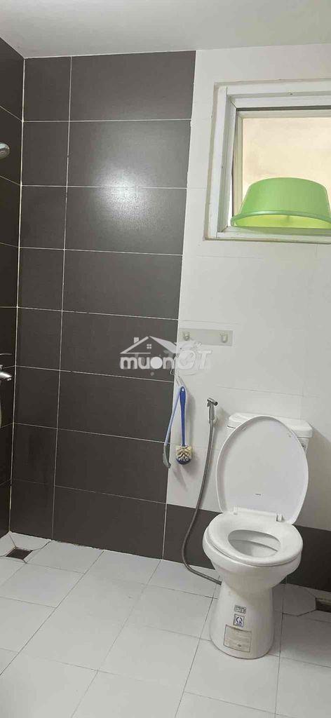 Share phòng trong cc ngọc phương nam