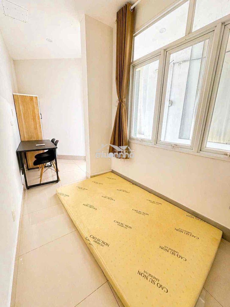 3,2tr nhà ban công view cầu phú mỹ