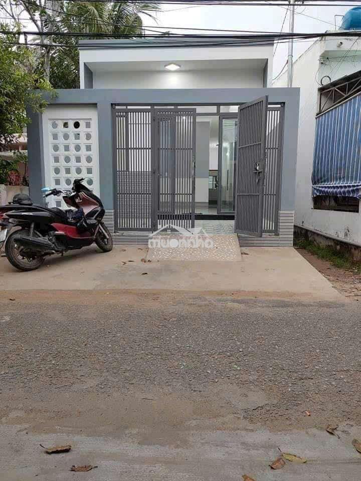 Bán nhà cấp 4 mt đường khuất văn bức, dt 108m2 shr giá 985triệu