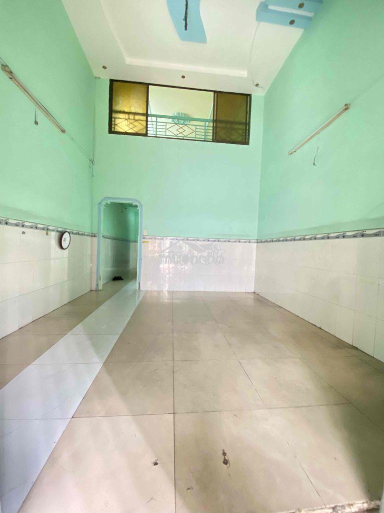 Cho thuê nhà gần luỹ bán bích tân phú giáp q6,q11 giá 8 tr-4,5 x 15