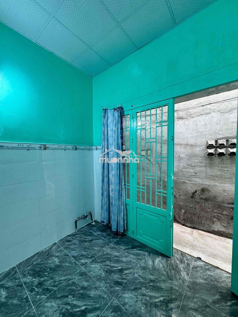 Cho thuê nhà hẻm xe máy q6 3m8m 6tr/th ở liền mới