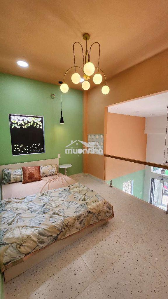 Mình là chủ nhà đứng bán