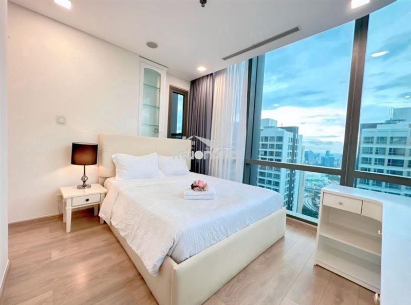 Căn hoàng hôn view quận 1 & sông sài gòn – chỉ từ 1.x tr/đêm!