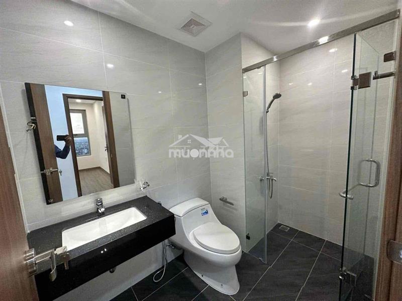 Về quê gấp nên pass lại hdong căn hộ 2 pn nội thất cơ bản, giá 7,5tr